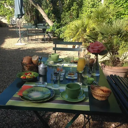 Guest house Maison D'hotes Mas De Barbut Saint-Laurent-d'Aigouze