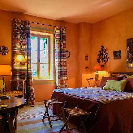Maison D'hotes Mas De Barbut 3*
