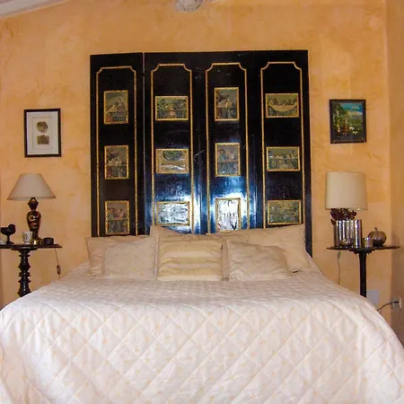 Guest house Maison D'hotes Mas De Barbut 3*