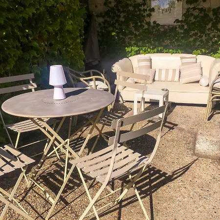 Maison D'hotes Mas De Barbut Guest house Saint-Laurent-d'Aigouze